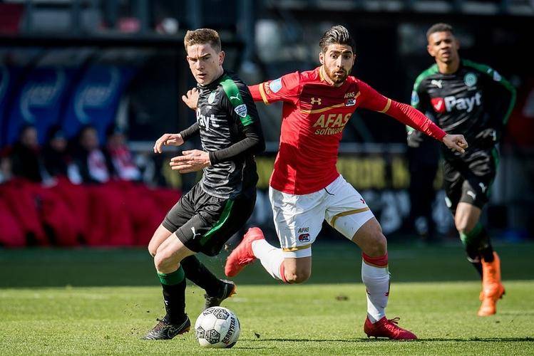 荷甲关键战再迎强敌，斯图加特伤情更新，主帅态度——更衣室稳定，心理建设被强调的简单介绍-ayx爱游戏官网