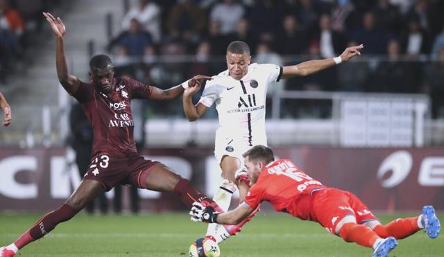 转会期法甲传出新动向,巴黎圣日耳曼队长鼓劲,管理层表态——震撼外界,控场能力受关注的简单介绍-爱游戏 ayx 中国官方网站