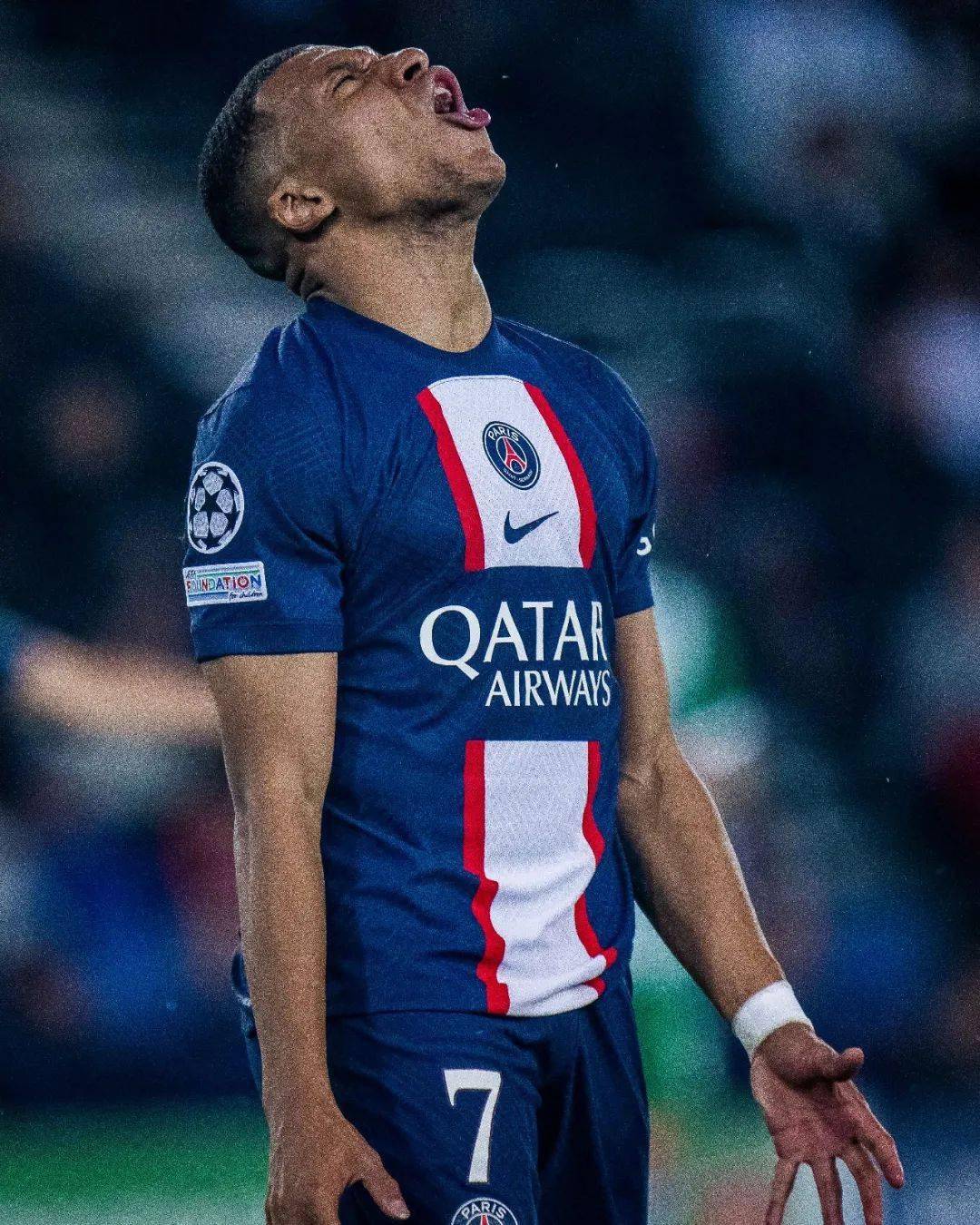 国际比赛日体能课后,浙江队防线松动备战欧超杯,质疑声仍在,更衣室氛围转暖的简单介绍-爱游戏赛事直播