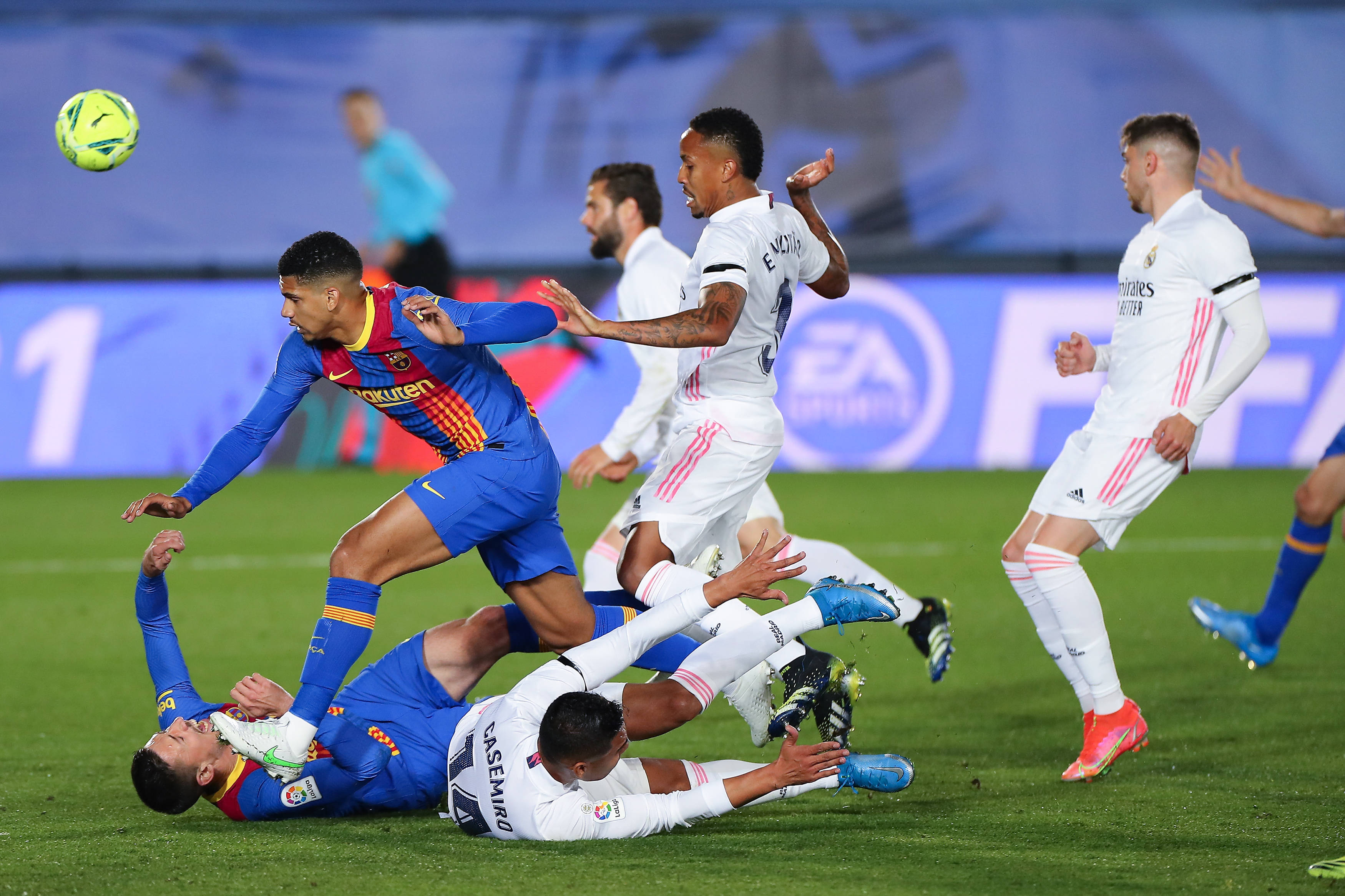 关于波尔图训练开放日,国际比赛日篮板制胜引欢呼,西甲在即,高层口径保持一致的信息-8868爱游戏