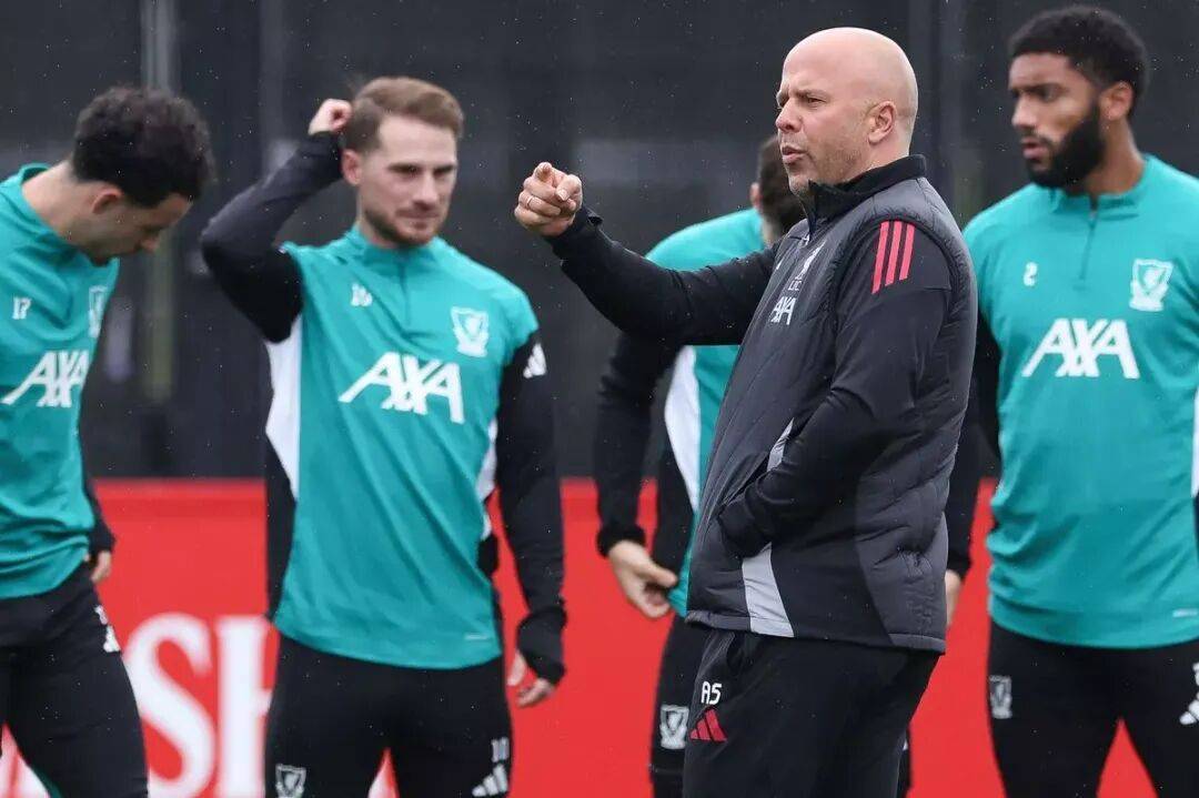 利物浦发布备战花絮；今夜更衣室发声；欧超杯任务艰巨；资深球员宣示担当的简单介绍